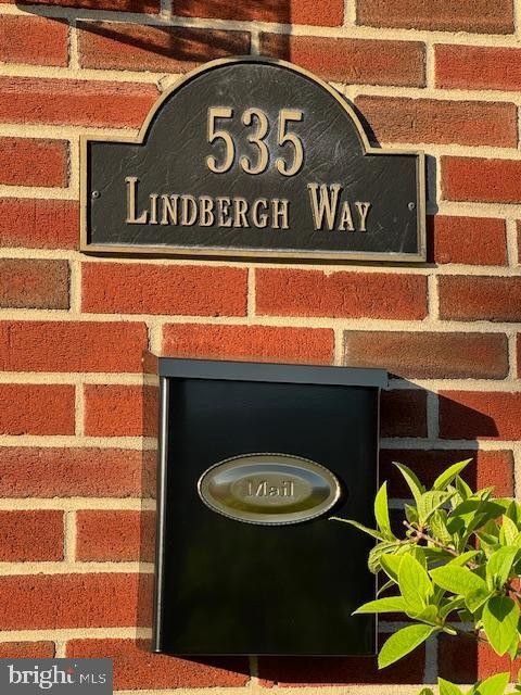 2. 535 Lindbergh Way